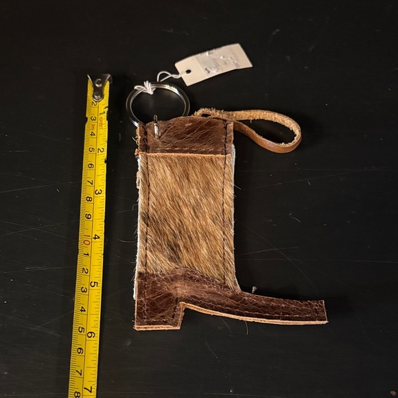 Brown Boot Keychain - Picture 2 of 2